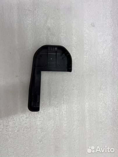 Накладка салазки сиденья Toyota Corolla E150/E151