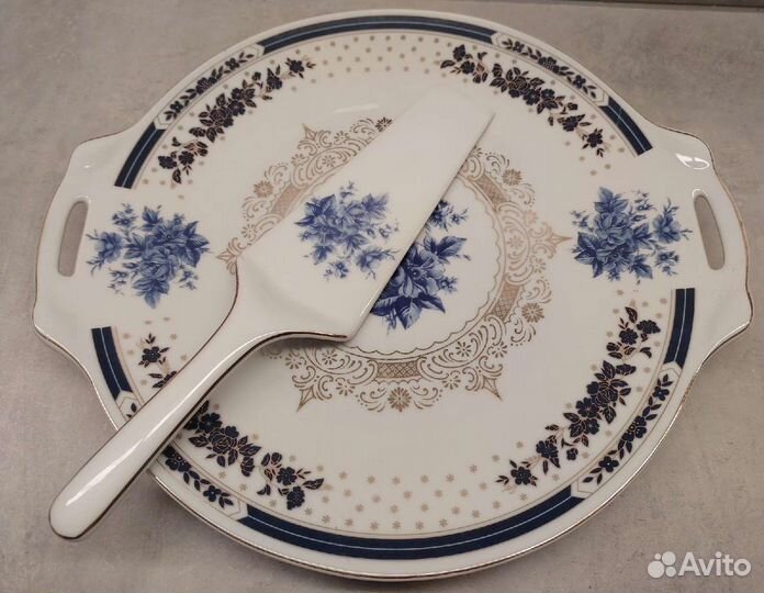 Тортница/ подставка под торт с лопаткой, новая