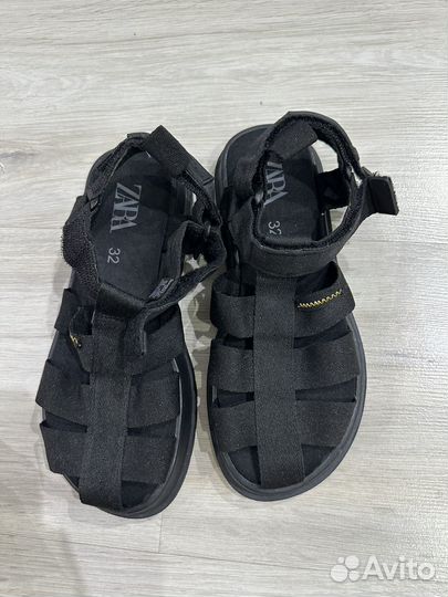 Сандалии zara
