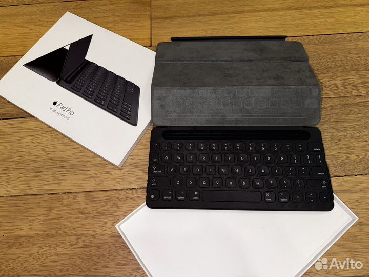 Чехол-клавиатура Apple SMART keyboard 9.7