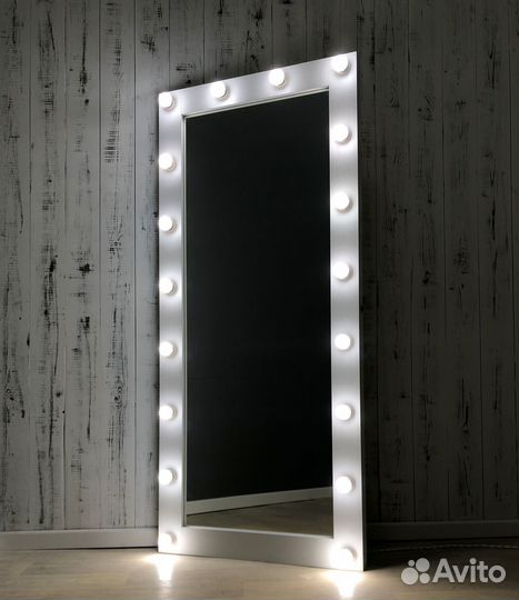 Зеркало с подсветкой