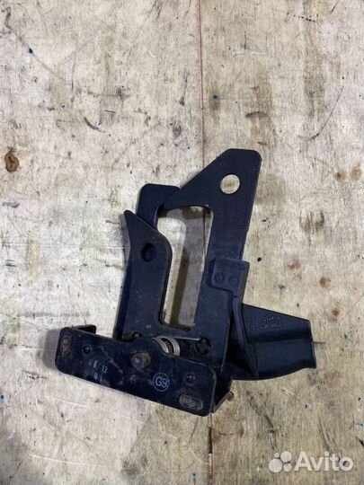 Замок капота Mercedes-Benz E-Class W212