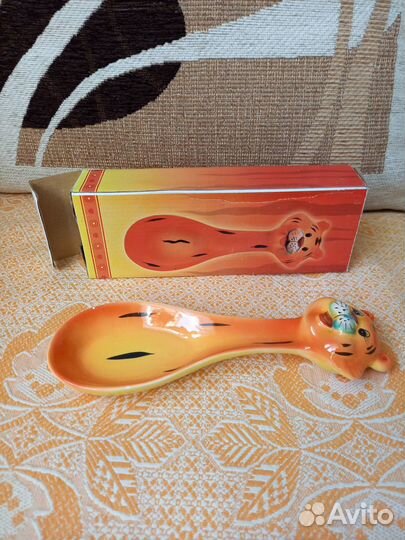 Подставка под ложку