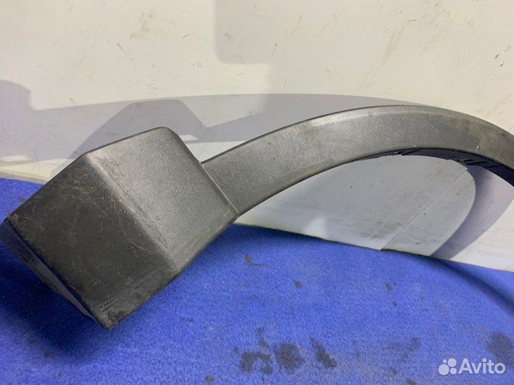 Накладка крыла передняя правая Toyota Rav4 ZSA44