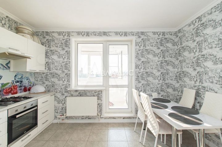 3-к. квартира, 98 м², 6/6 эт.