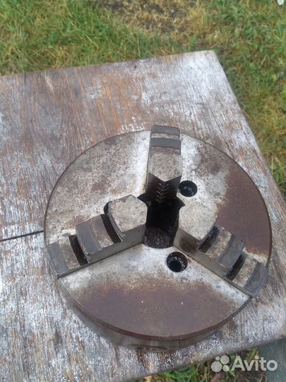 Патрон для токарного станка 200 мм