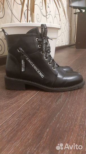 Продам ботинки осень