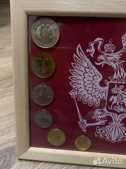 Монеты банка россии и гкчп на панно