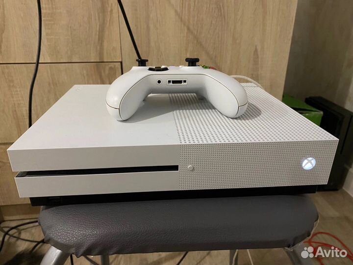 Xbox One s