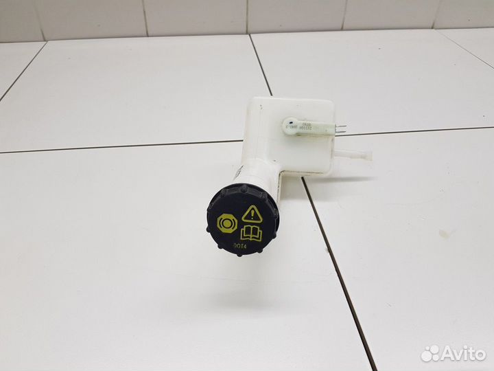 Бачок главного тормозного цилиндра