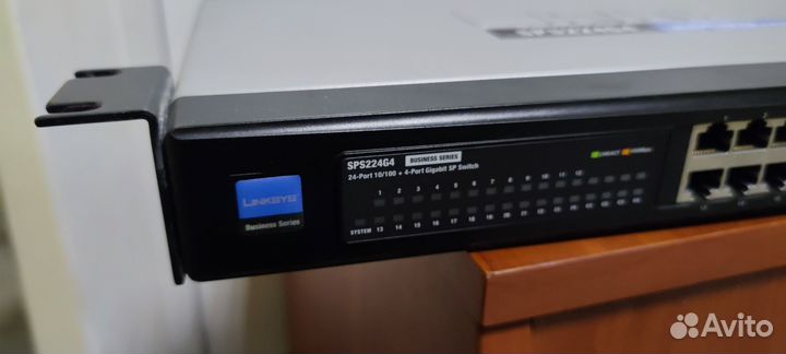 Коммутатор Linksys SPS224G4