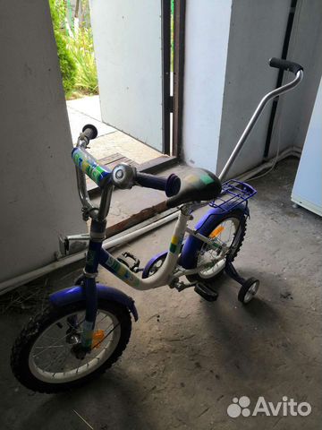 Детский велосипед с ручкой новый