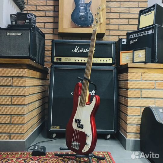 Бас гитара Fender Squier Affinity Red China 2000s