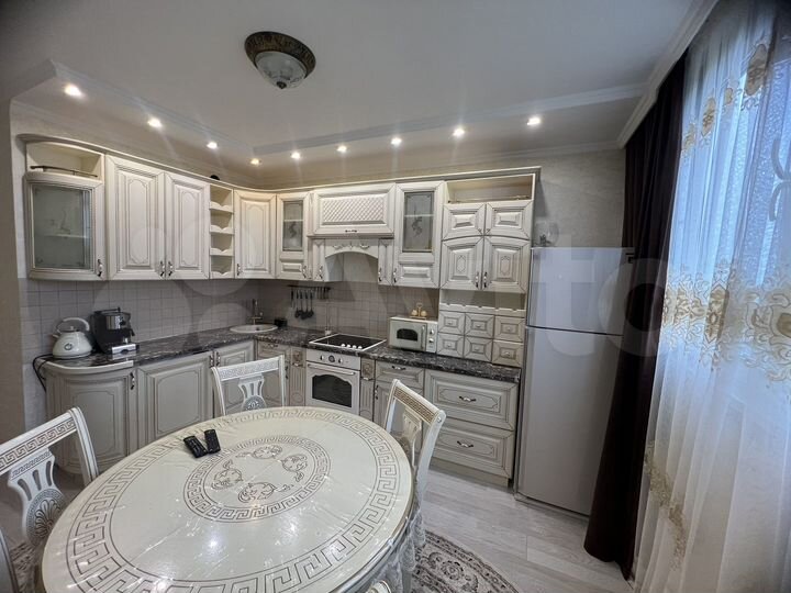 1-к. квартира, 42 м², 13/17 эт.