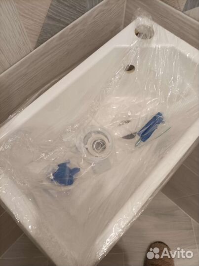 Тумба с раковиной новая для ванной, туалета