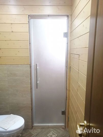 Дверь стеклянная межкомнатная