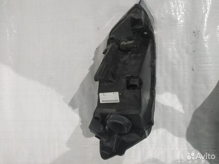 Левая фара Фольксваген Поло/Volkswagen Polo