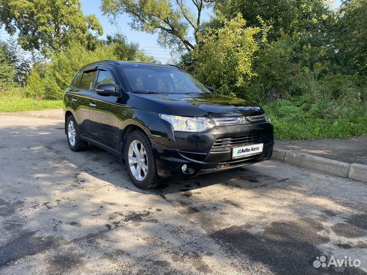 Mitsubishi Outlander 2.4 CVT, 2013, 159 757 км