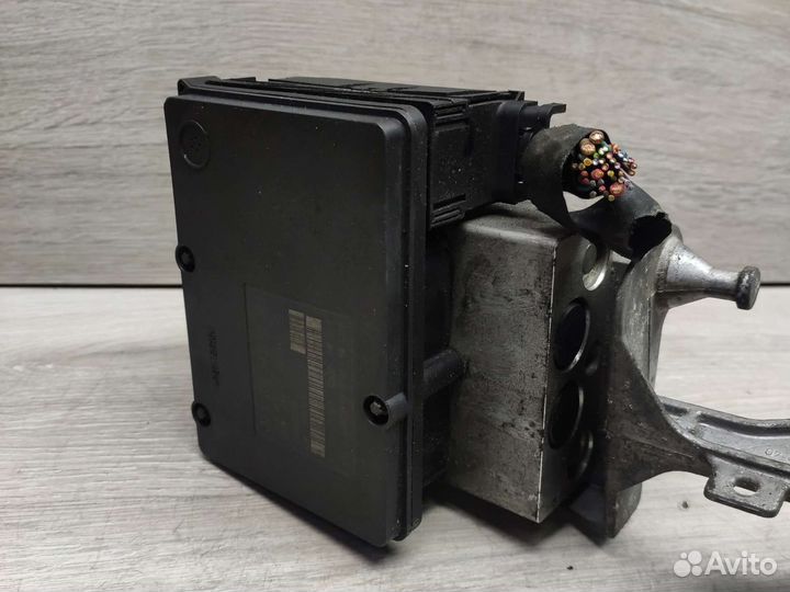 Блок abs Mercedes-Benz C-Class W203 W209