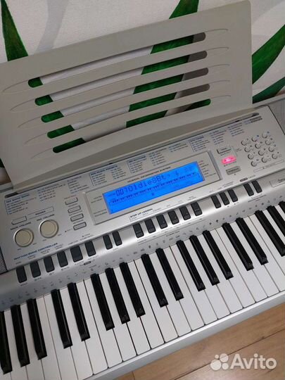 Синтезатор Casio WK 210