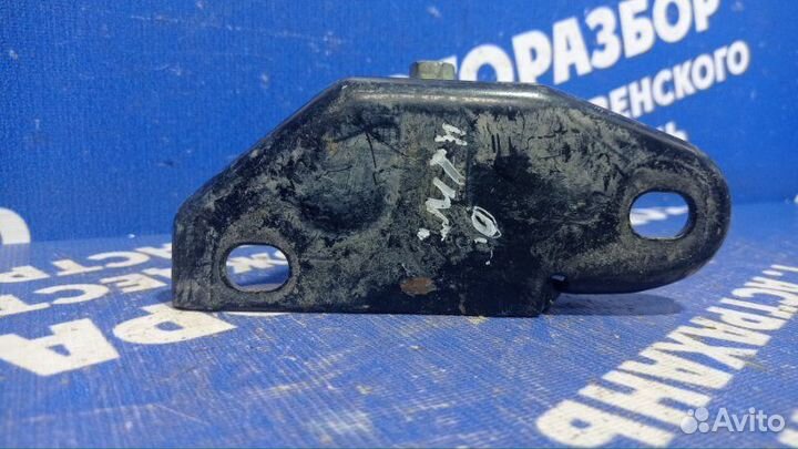 Кронштейн опоры двигателя Toyota Camry 30 седан