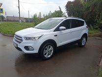 Ford Kuga 1.5 AT, 2018, 41 000 км, с пробегом, цена 2 100 000 руб.