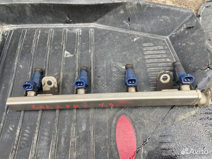 Топливная рампа Hyundai Solaris 1.4