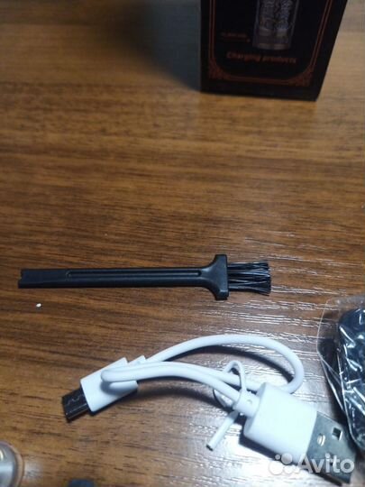 Триммер для бороды FWM со встроенным аккумулятором