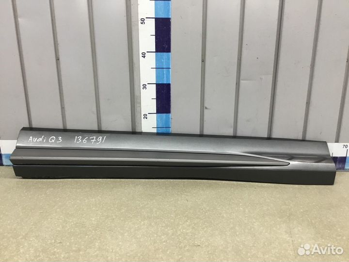 Накладка двери передней правой Audi Q3 (F3) 2018