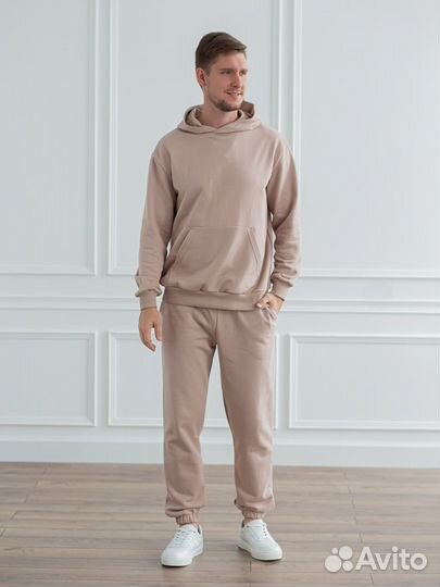 Костюм спортивный