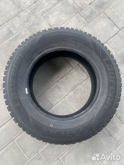 Laufenn I Fit Ice LW 71 215/65 R16