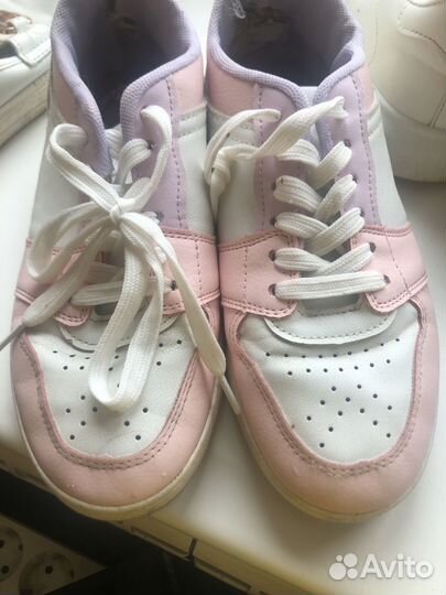 Кроссовки женские 37