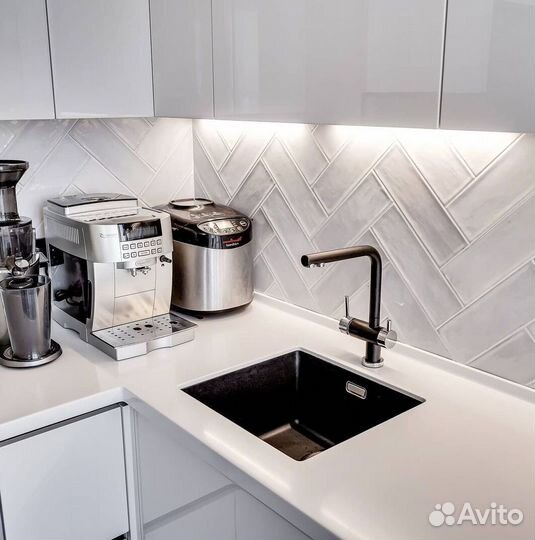 Угловой кухонный гарнитур