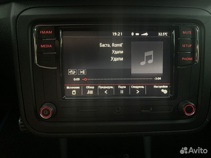 Штатная магнитола VW RCD 330