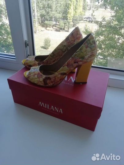 Туфли женские 38 размер натуральный лак