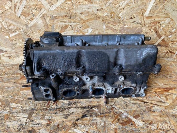 Головка блока цилиндров передняя Nissan Maxima