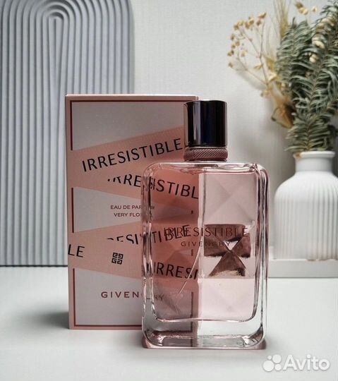 Irresistible Givenchy Very Floral 80 мл