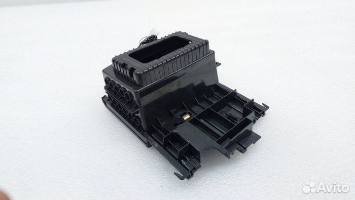 Отсек консоли вещевой Volkswagen Touareg CR cvmd