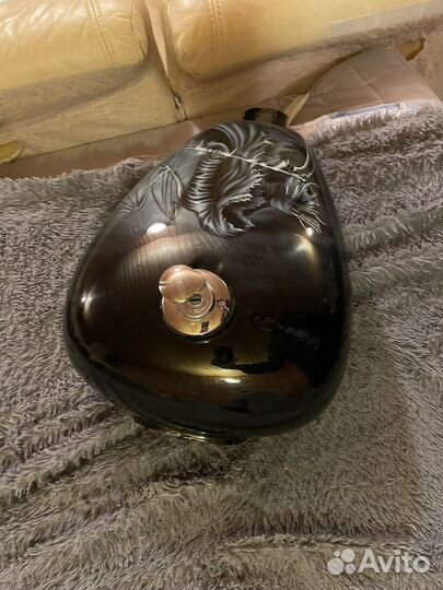 Бензобак на мотоцикл honda steed 400