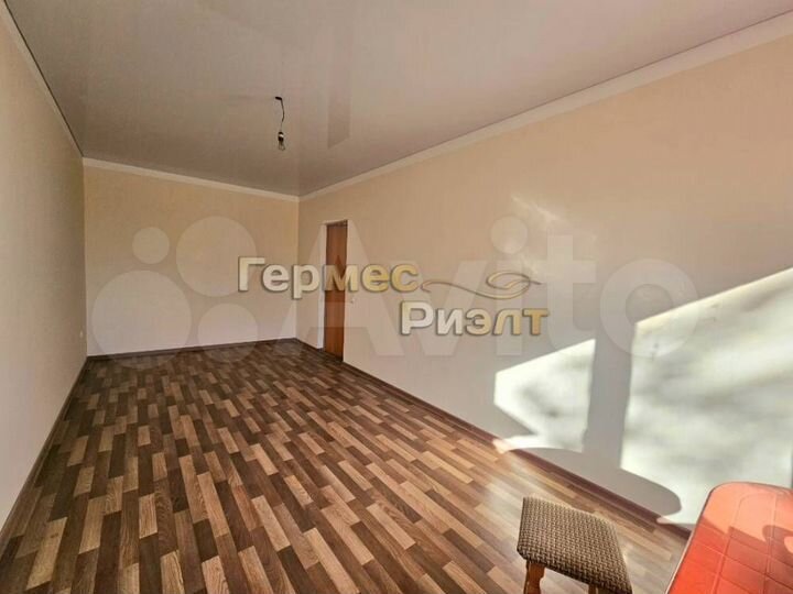 2-к. квартира, 56 м², 3/3 эт.