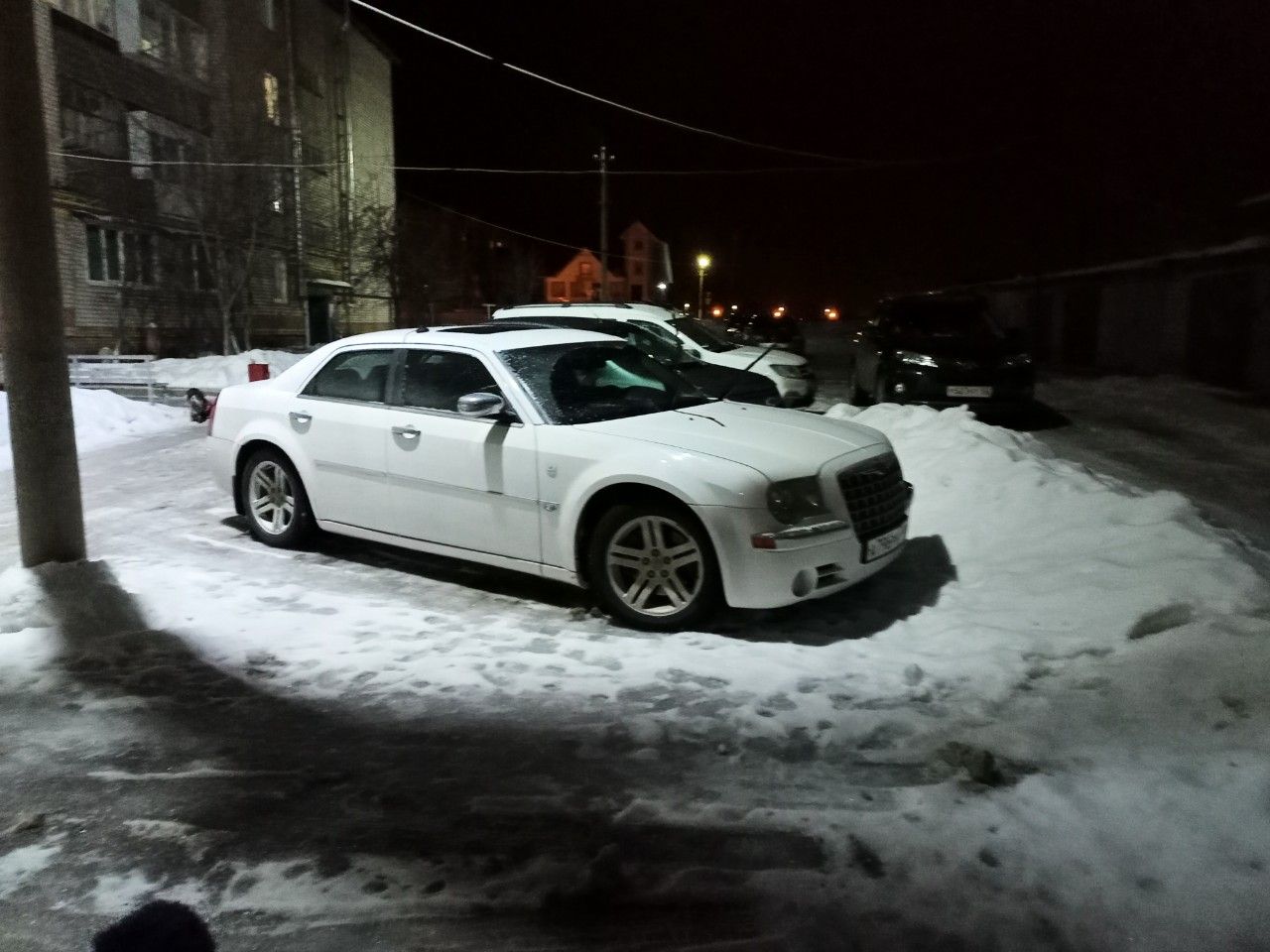 Chrysler 300C: фото владельца
