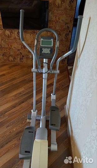 Эллиптический тренажер электромагнитный