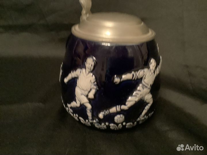 Коллекционная пивная кружка - футбол