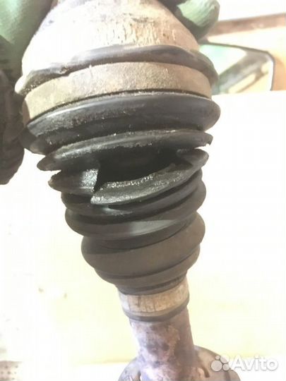 Привод передний правый Renault Logan