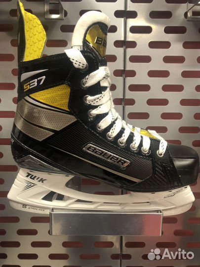 Коньки Bauer Supreme S37 INT 5,5D, 6D