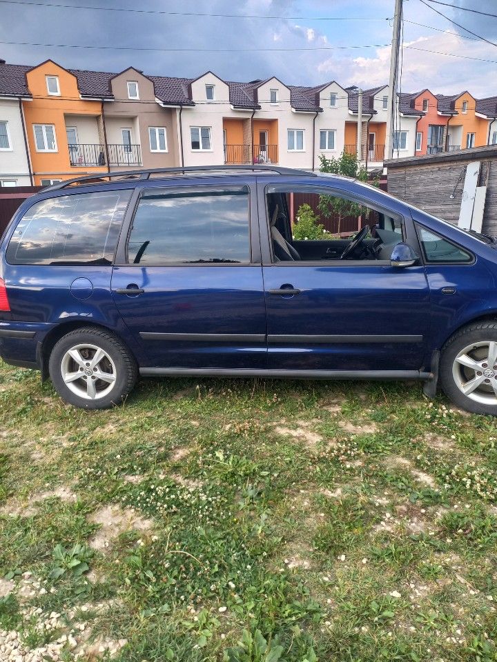 Volkswagen Sharan: фото владельца