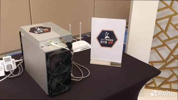 Топовый asic Antminer S19j Xp 151 ths