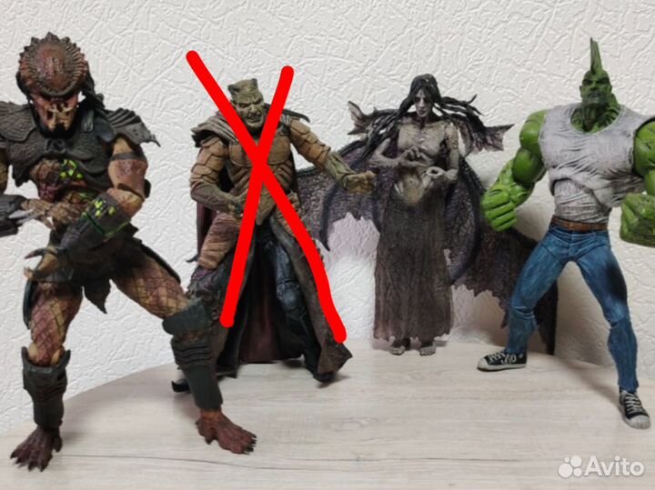 Коллекционные фигурки фирмы Neca и McFarlane