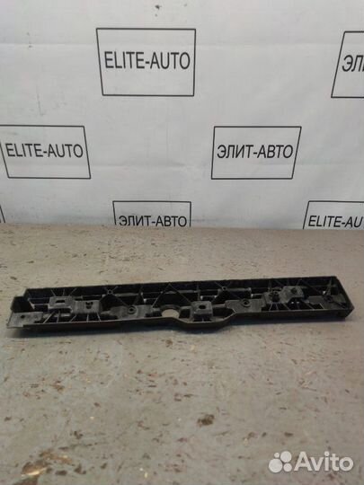 Кронштейн порога правый Bmw 5 G30 2.0 2021