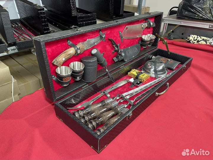 Шашлычный набор для пикника в чемодане